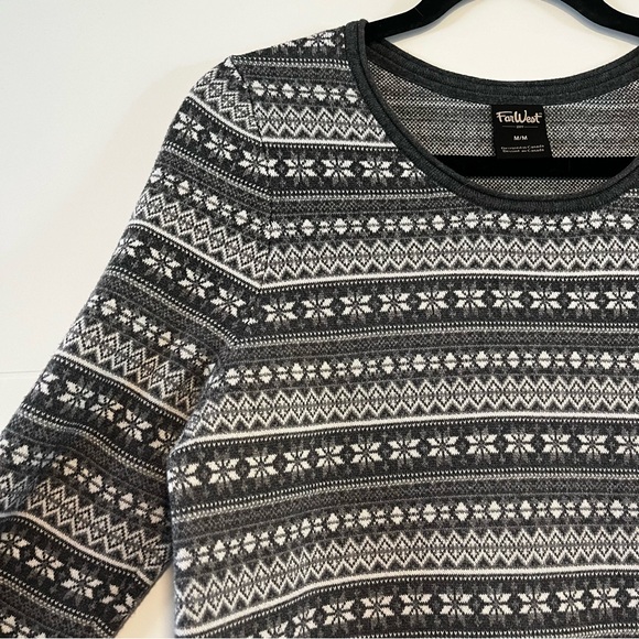 Far West | Patterned Sweater - Picture 2 of 13